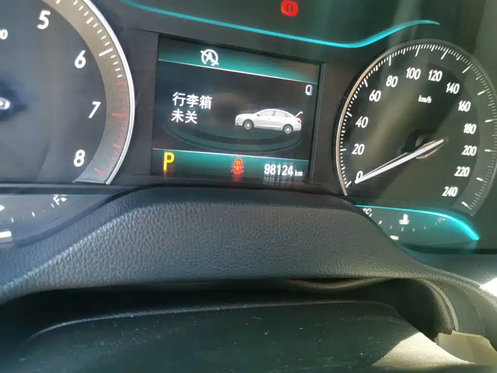Buick Excelle — миниатюра 8