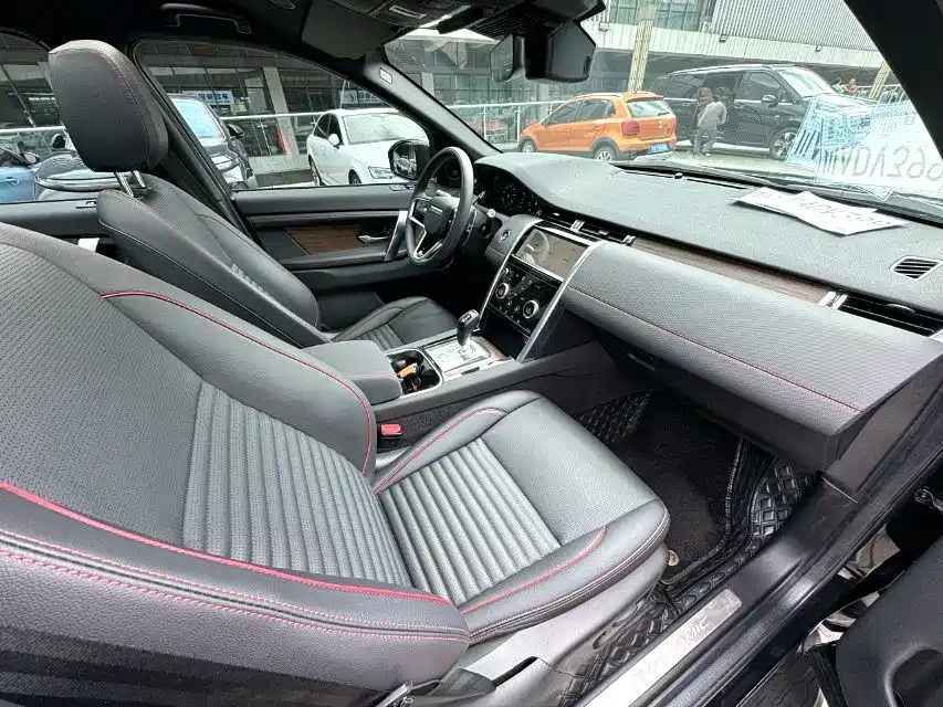 Land Rover Discovery Sport — миниатюра 4