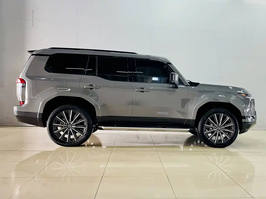 Lexus GX — миниатюра 4