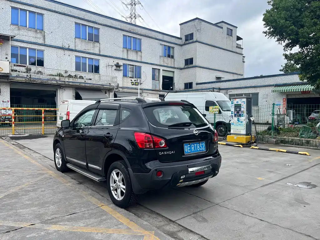 Nissan Qashqai — миниатюра 7