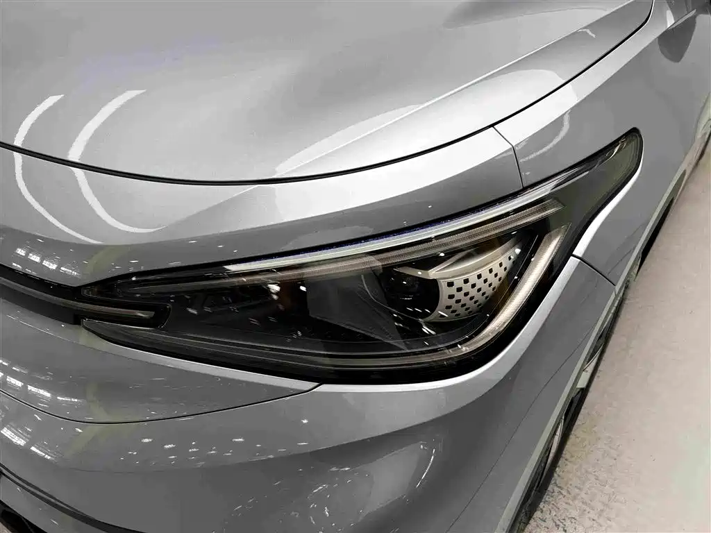 Volkswagen ID.4 X — миниатюра 5