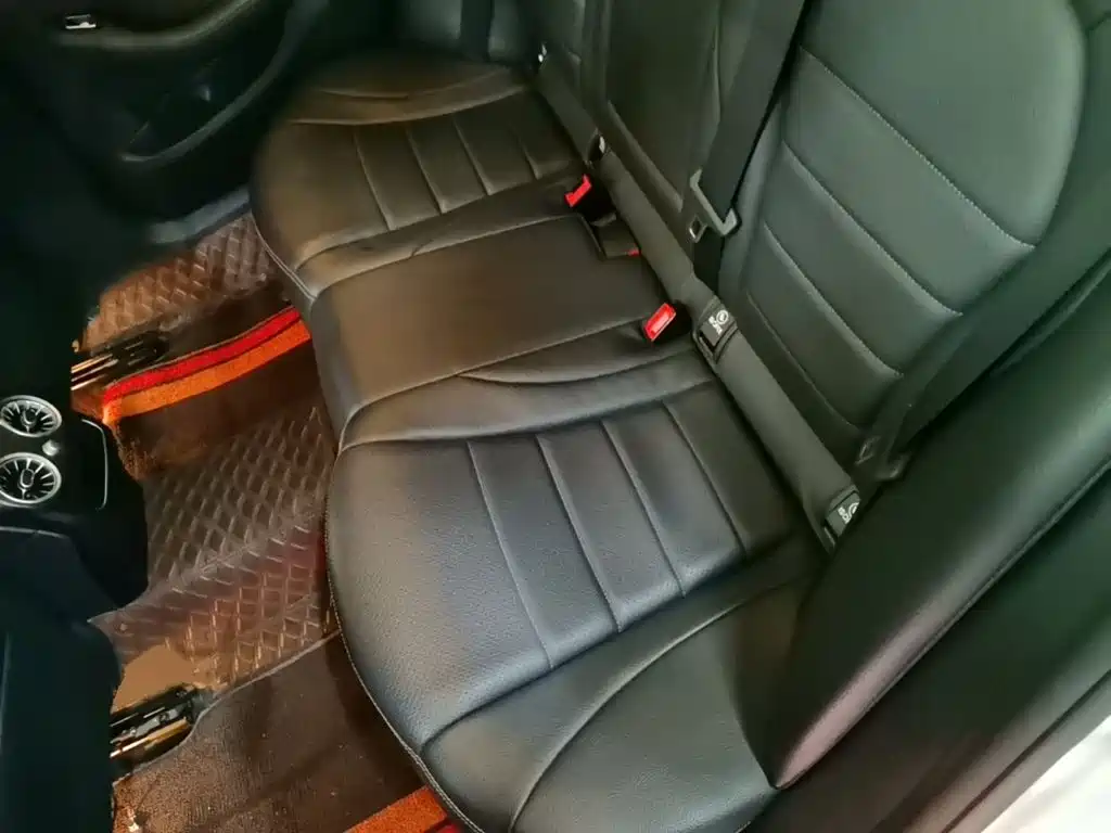 Mercedes-Benz C-Class — миниатюра 17