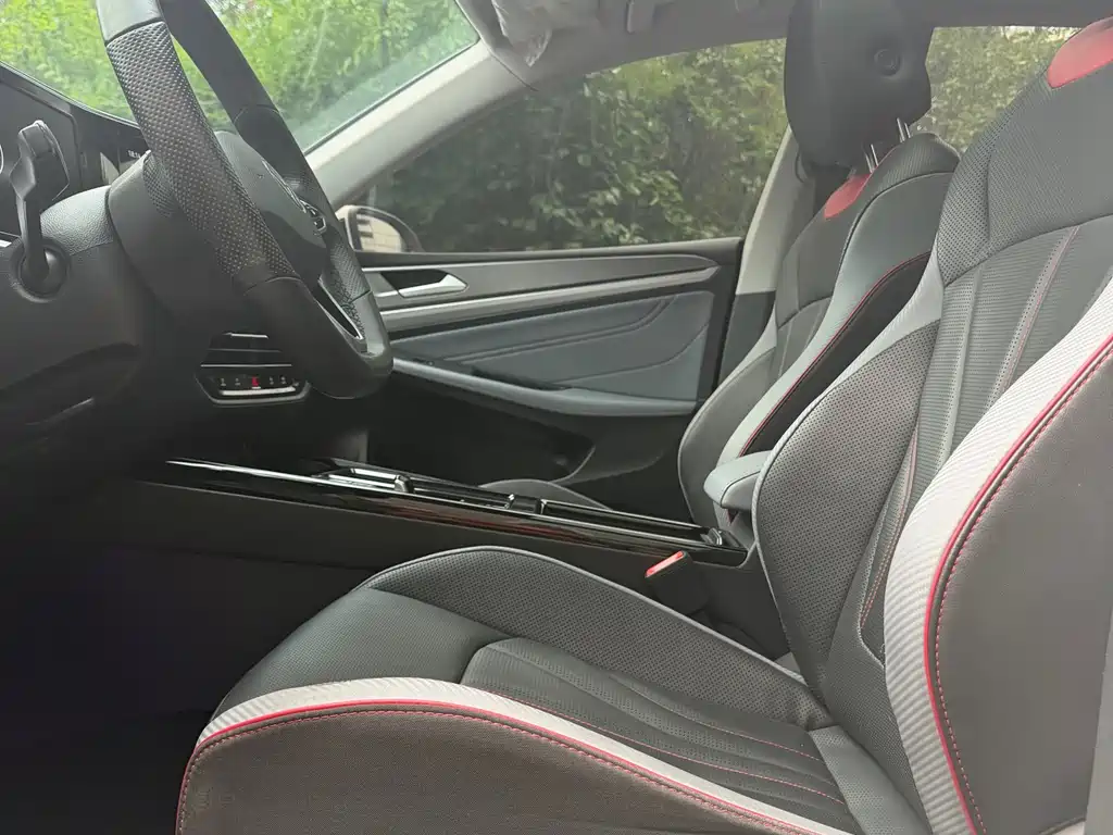 Volkswagen Lamando 2022 L 280TSI DSG Flagship
