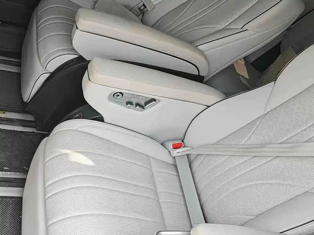 XPeng X9 — миниатюра 6