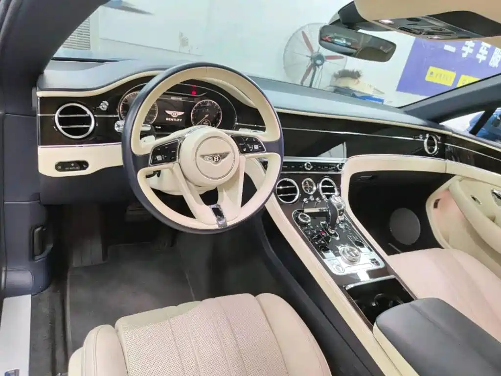 Bentley Continental — миниатюра 4