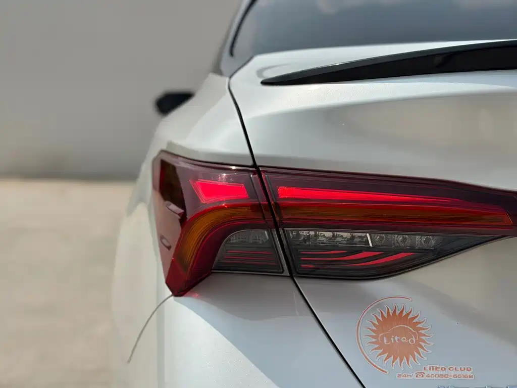 Toyota Avalon — миниатюра 20