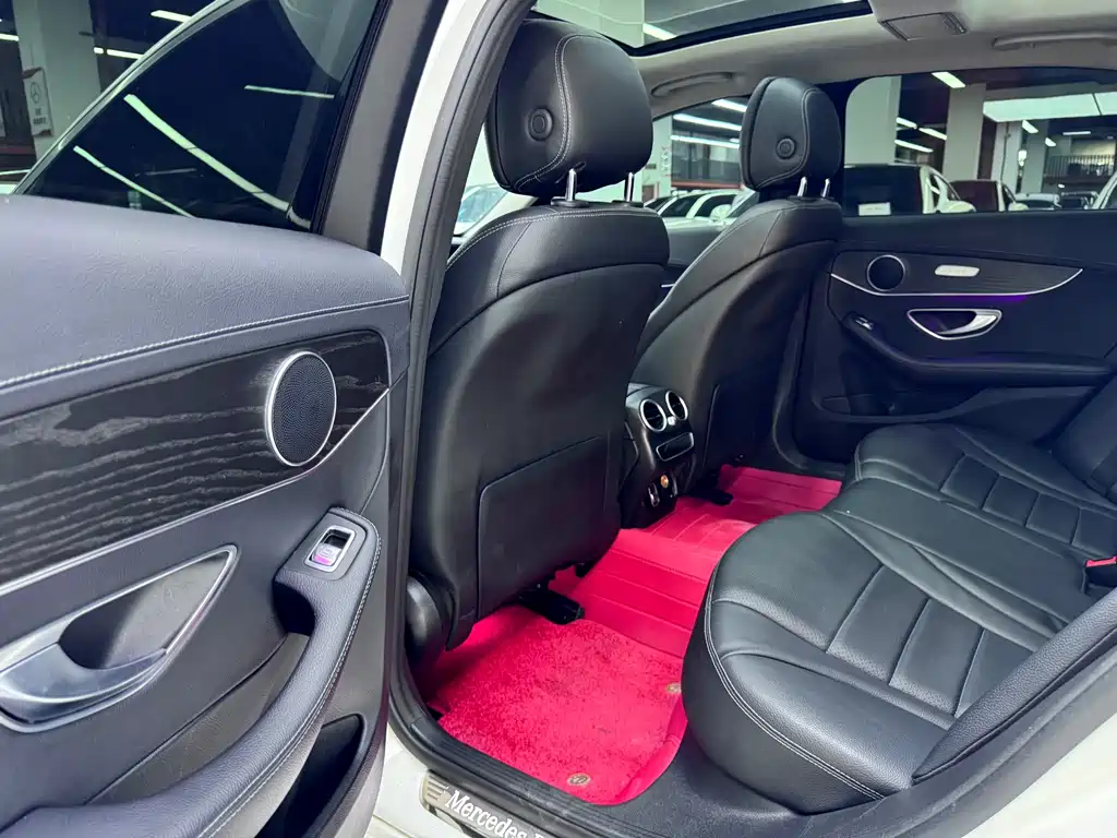 Mercedes-Benz C-Class — миниатюра 10