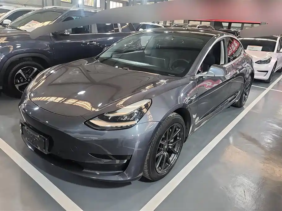 Tesla Model 3 2020