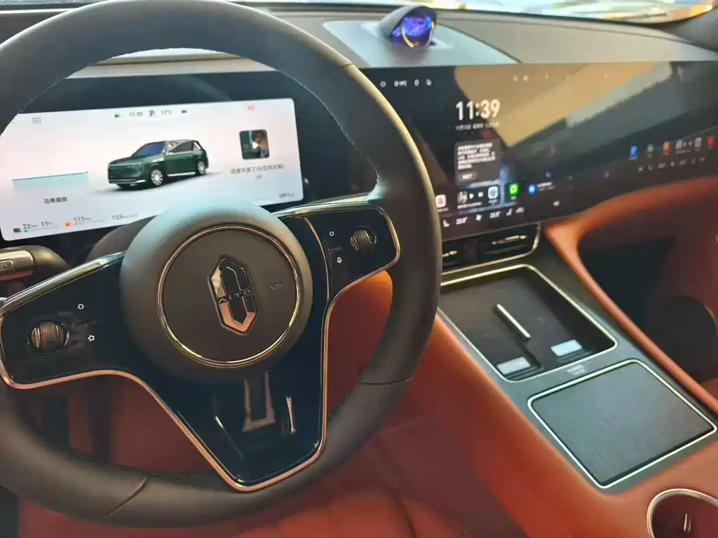 Aito M8 2025 Max+ 53.4kWh 5 мест (192 )