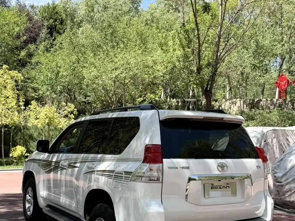 Toyota Prado — миниатюра 9