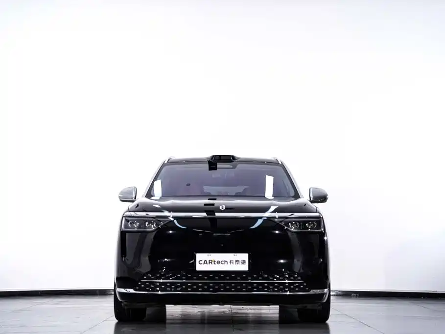 Aito M8 2025 Max 53.4kWh 6 мест (896 ）