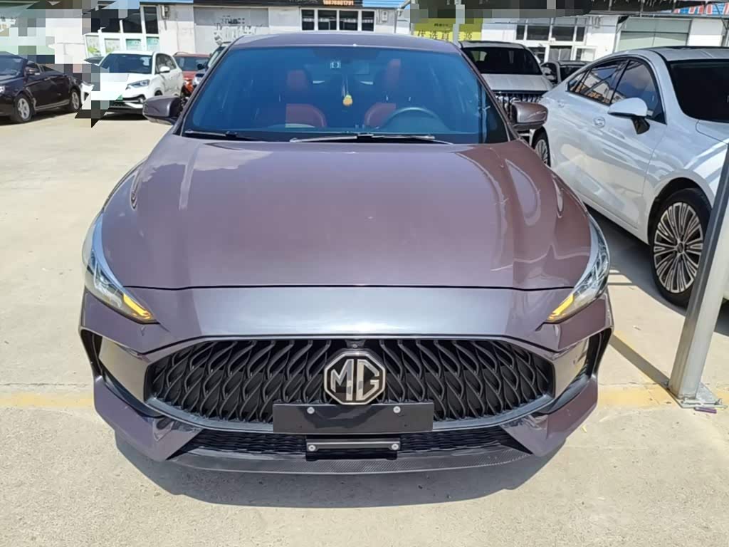 MG MG5 1.5 л 2022 г. Серебристо-серый, пробег 45100 км