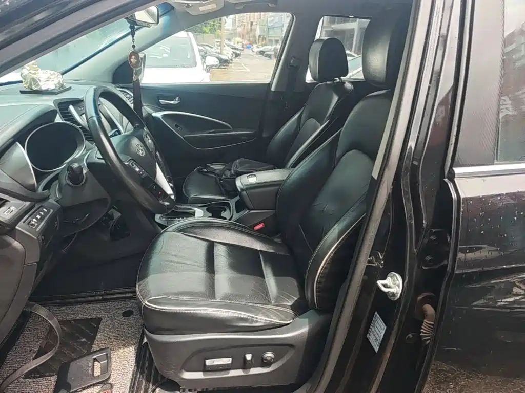 Hyundai Santa Fe — миниатюра 15