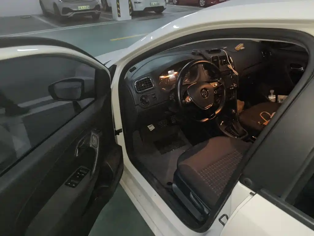 Volkswagen Polo — миниатюра 14