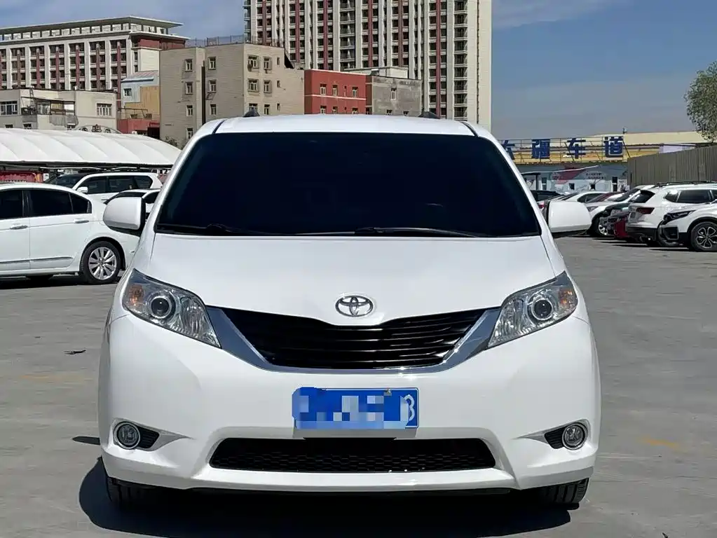 Toyota Sienna 2015 3.5L L
