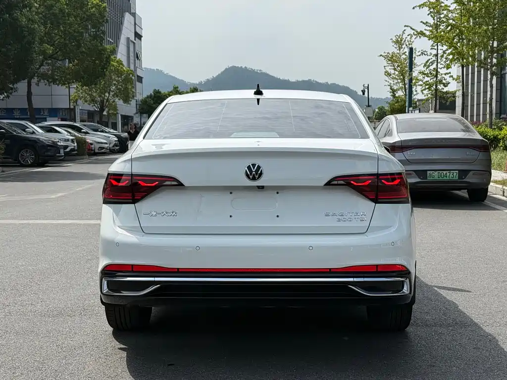 Volkswagen Sagitar — миниатюра 5