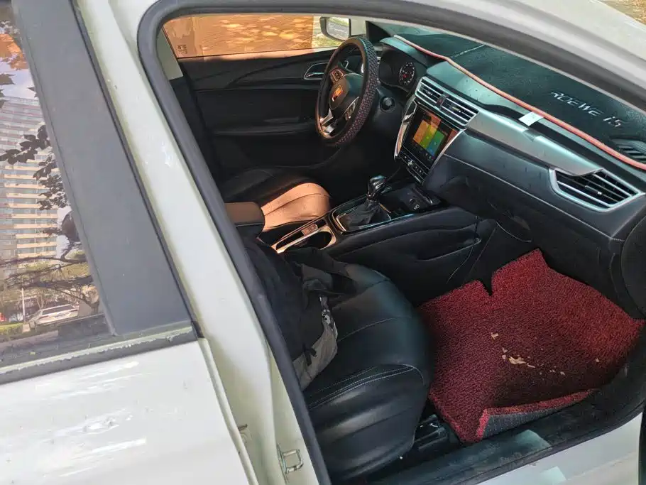 Roewe i5 — миниатюра 8
