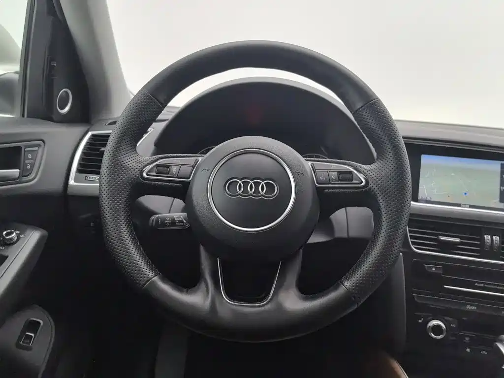 Audi Q5 — миниатюра 11