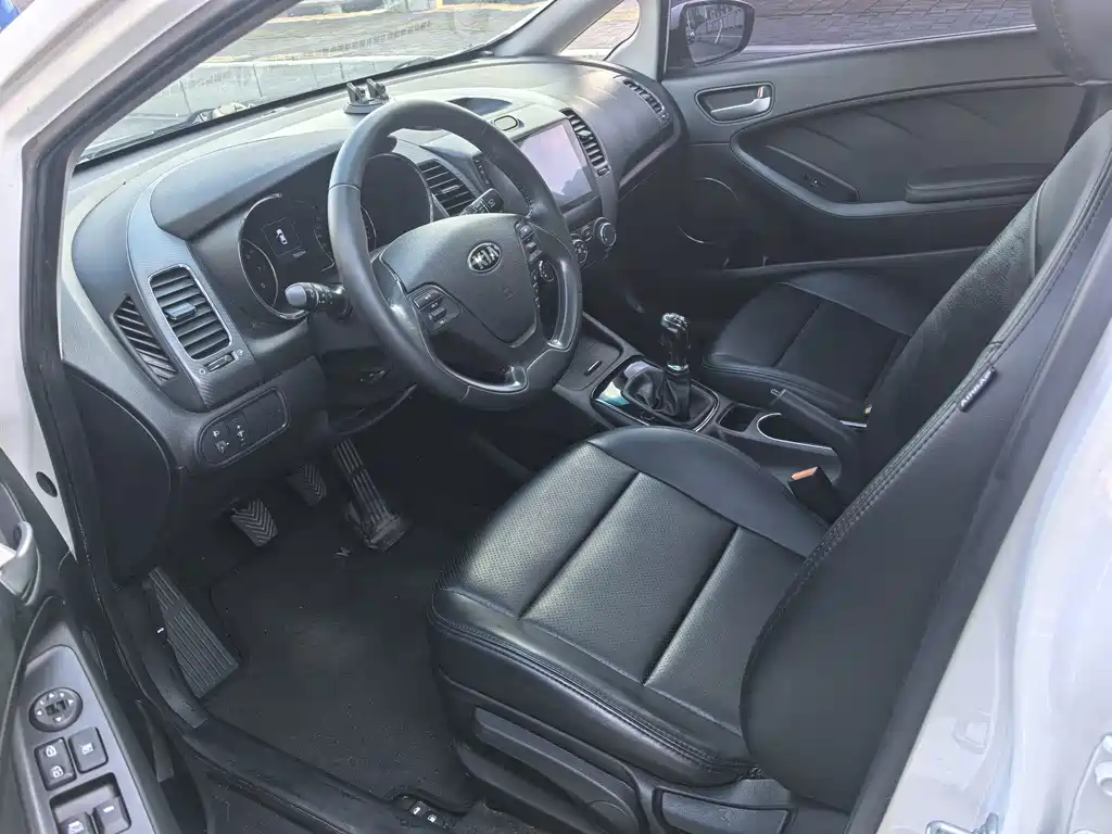 Kia K3 — миниатюра 8