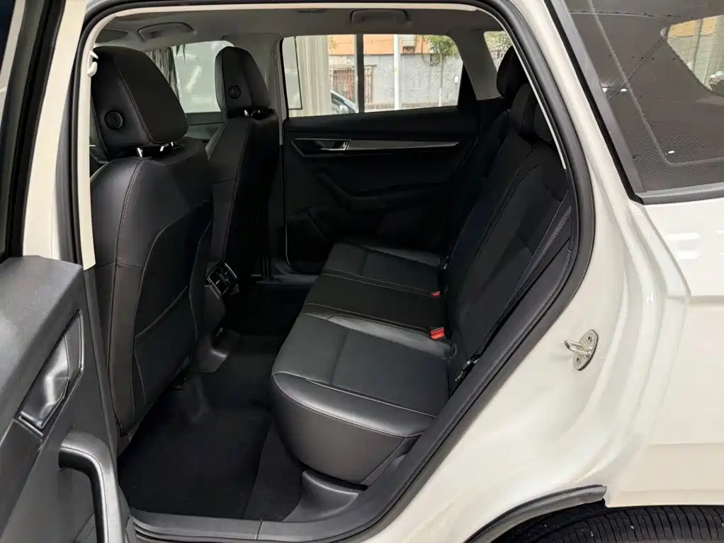 Skoda Karoq — миниатюра 18