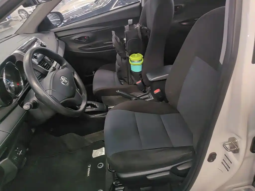 Toyota Yaris L — миниатюра 15