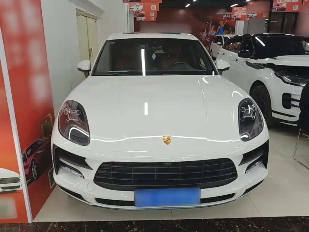 Porsche Macan — миниатюра 3