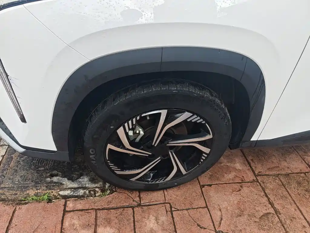 Geely Boyue — миниатюра 23
