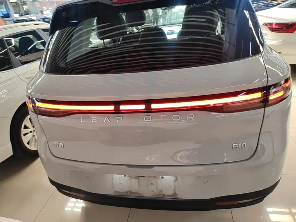 Leapmotor Leapmotor B10 — миниатюра 6