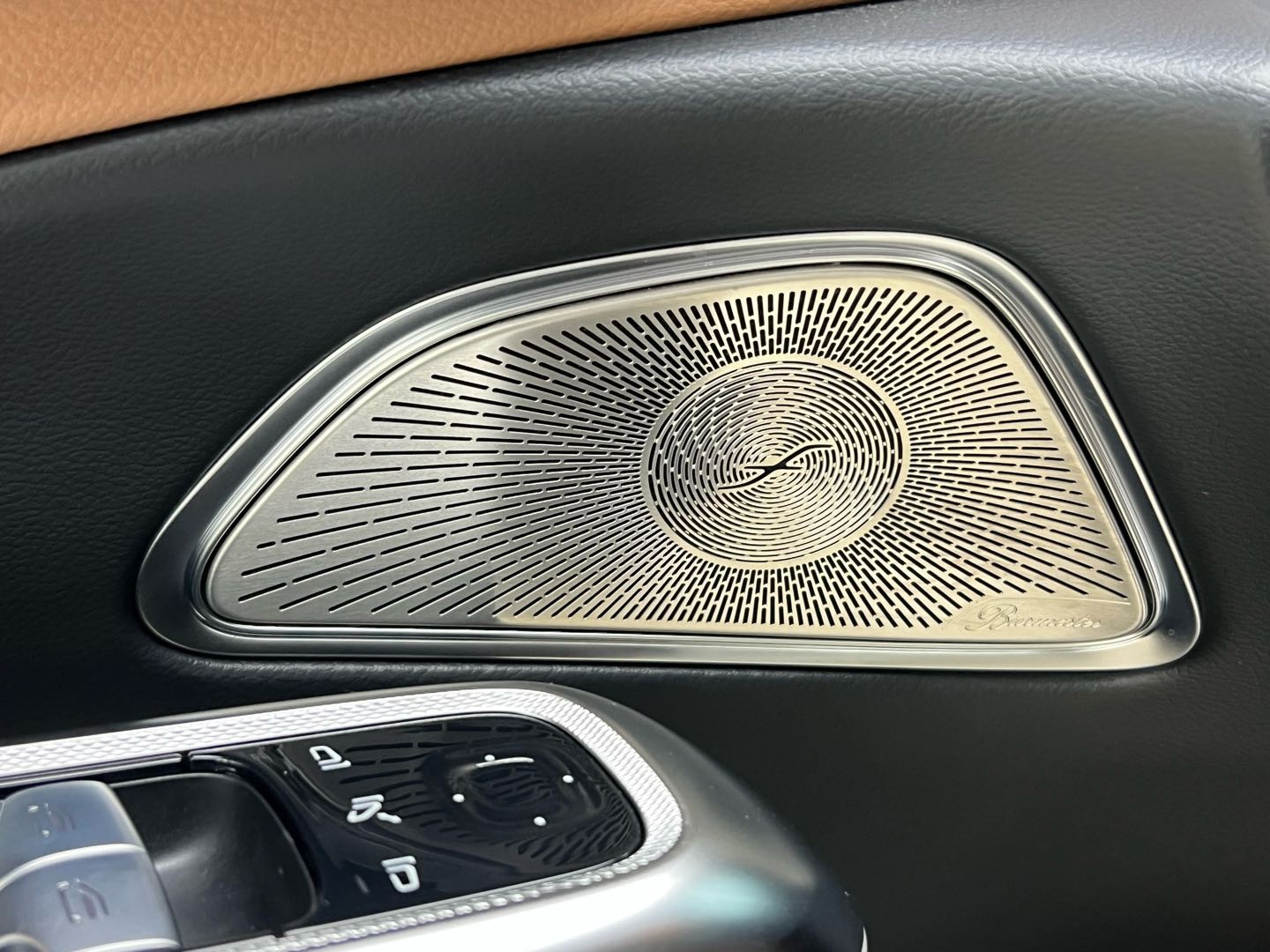 Mercedes-Benz E-Class — миниатюра 19