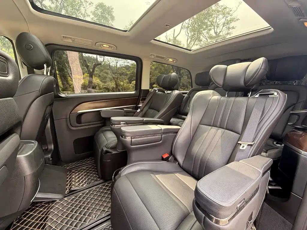 Mercedes-Benz V-Class — миниатюра 7