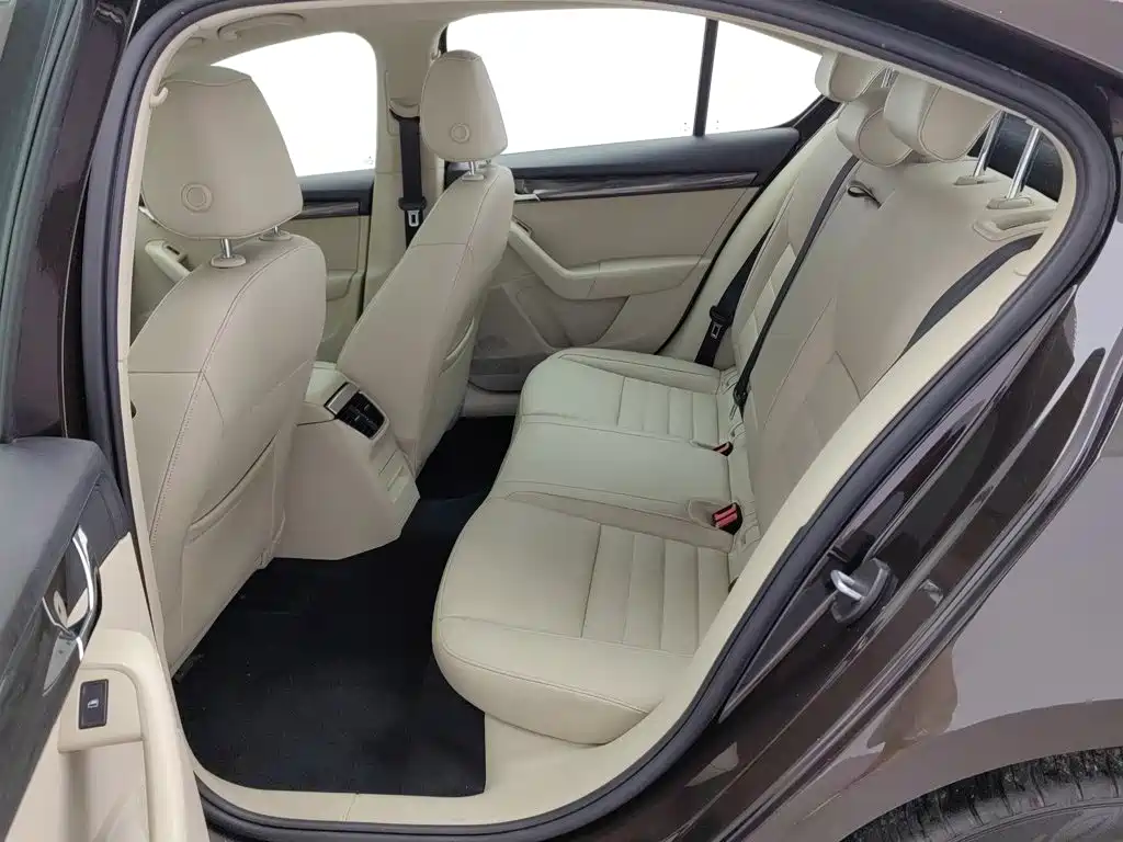 Skoda Octavia — миниатюра 15
