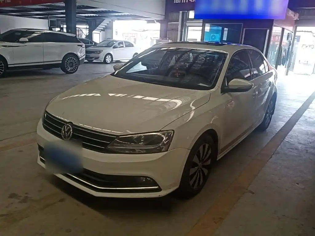 Volkswagen Sagitar 2017