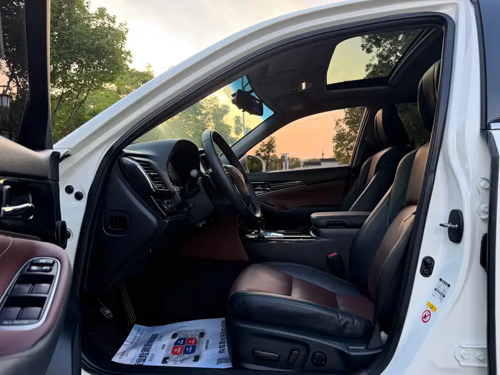 Toyota Crown 2018 2.0T Sport