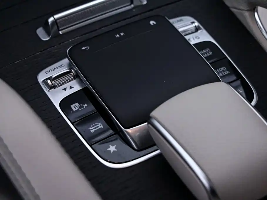 Mercedes-Benz GLE (Import) — миниатюра 12
