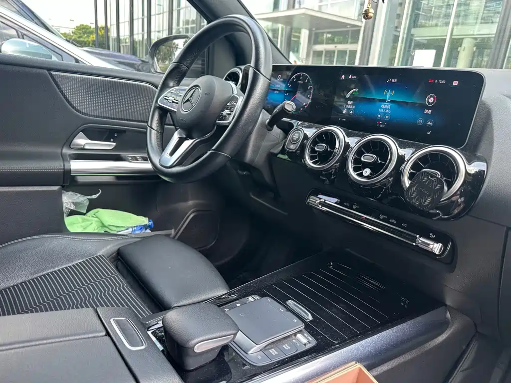Mercedes-Benz B-Class — миниатюра 7