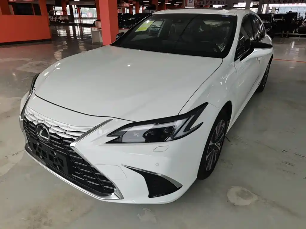 Lexus ES 2025 200 Premium