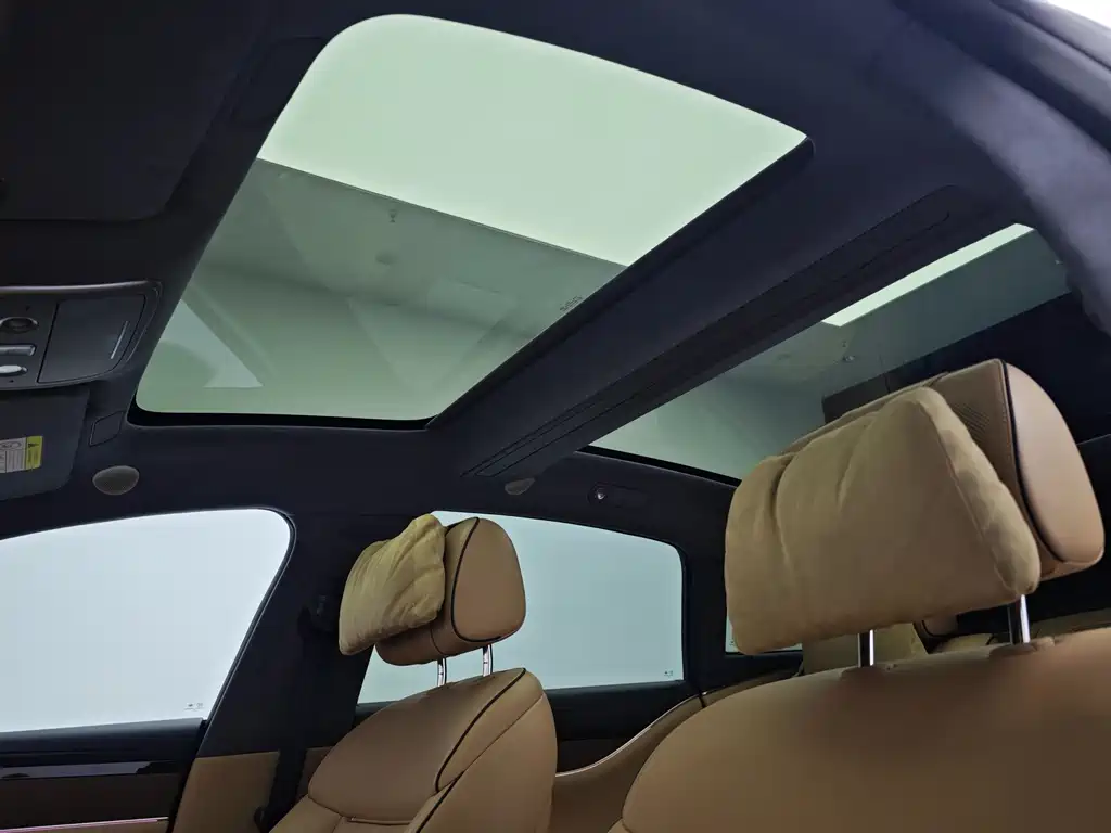 AITO ENJOY THE WORLD S9