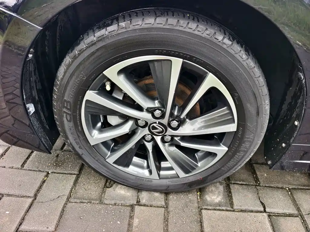 Lexus CT — миниатюра 15
