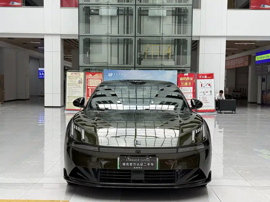 Lynk & Co 10 — миниатюра 2