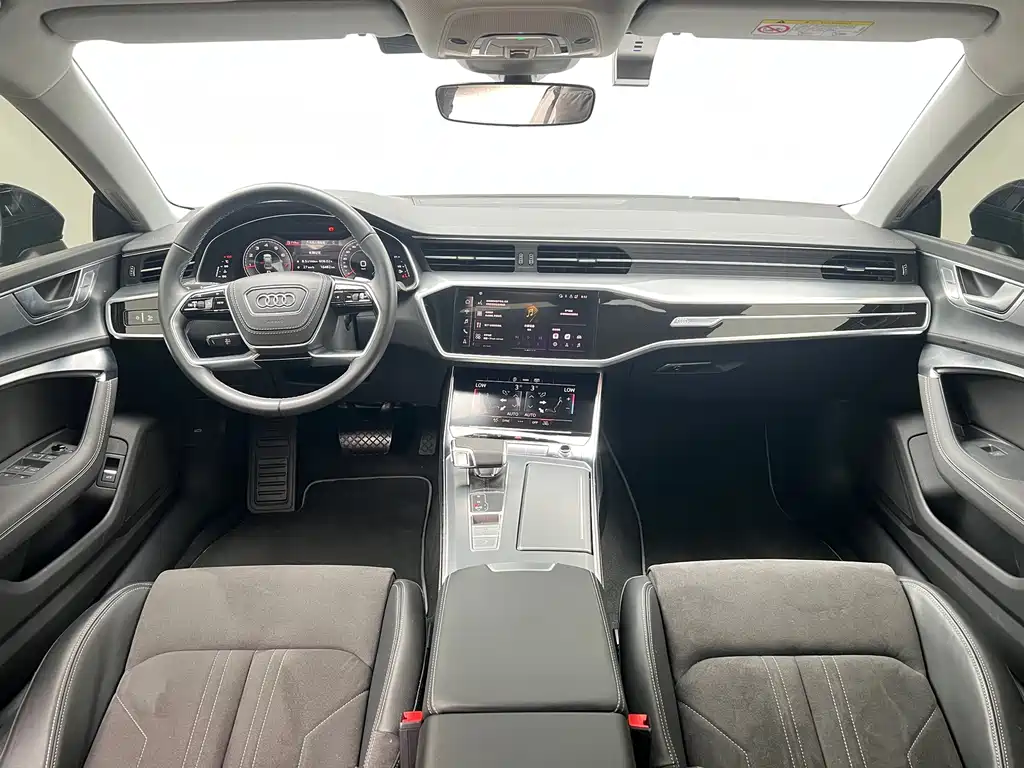 Audi A7L — миниатюра 6