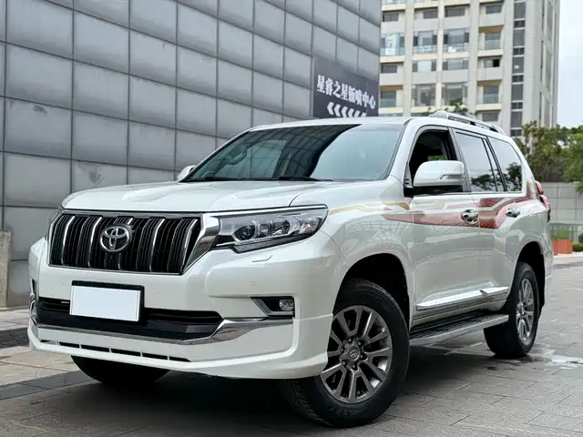 TOYOTA PRADO 2019