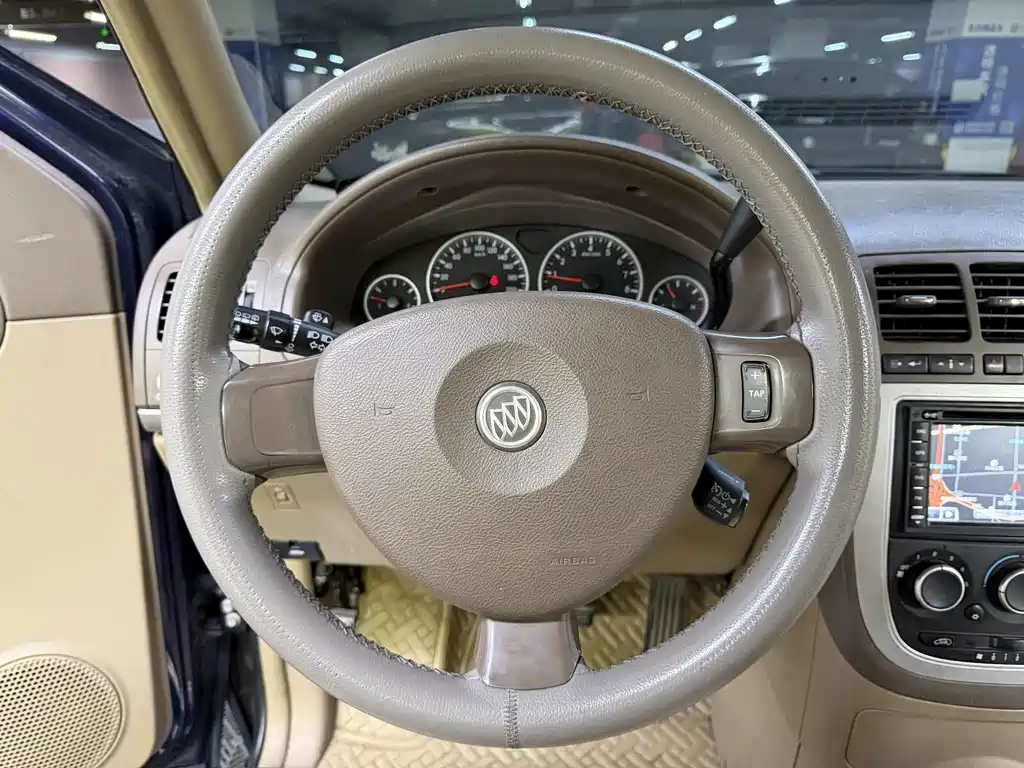 Buick GL8 — миниатюра 30