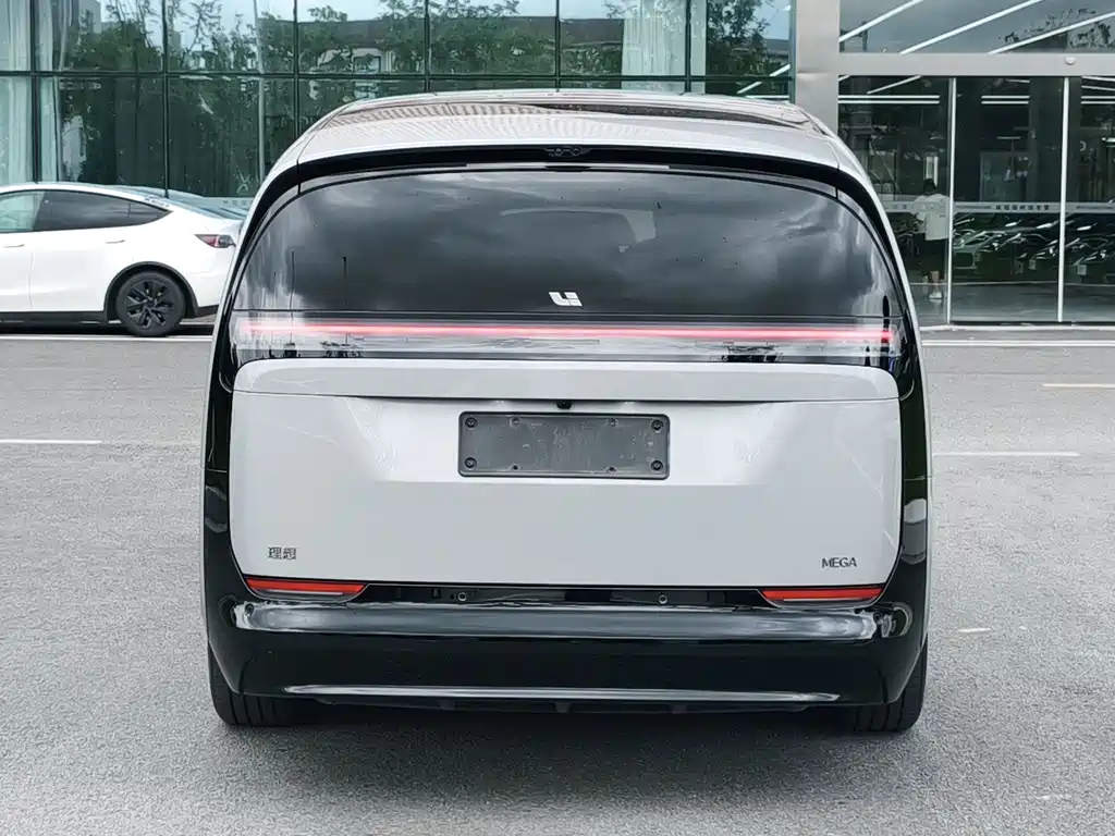 Li Auto Li MEGA — миниатюра 33