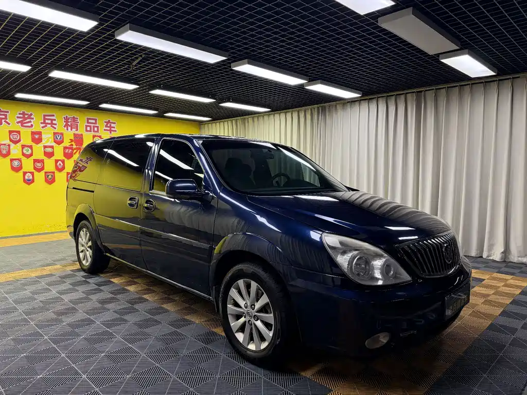 Buick GL8 — миниатюра 3