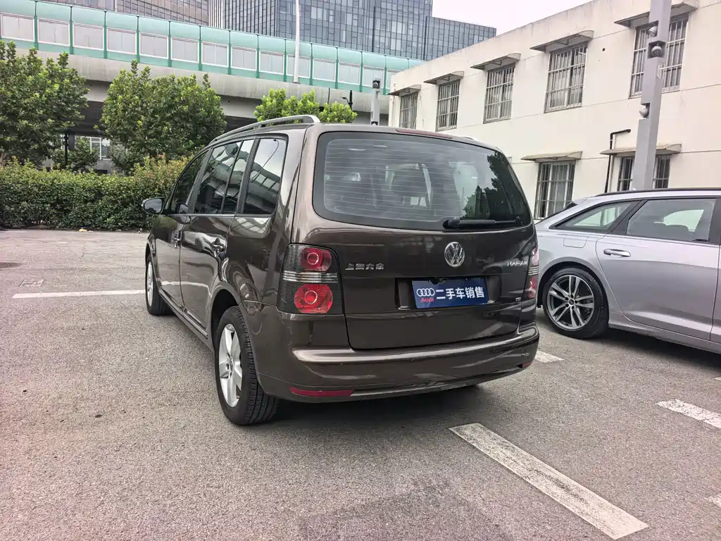 Volkswagen Touran — миниатюра 6