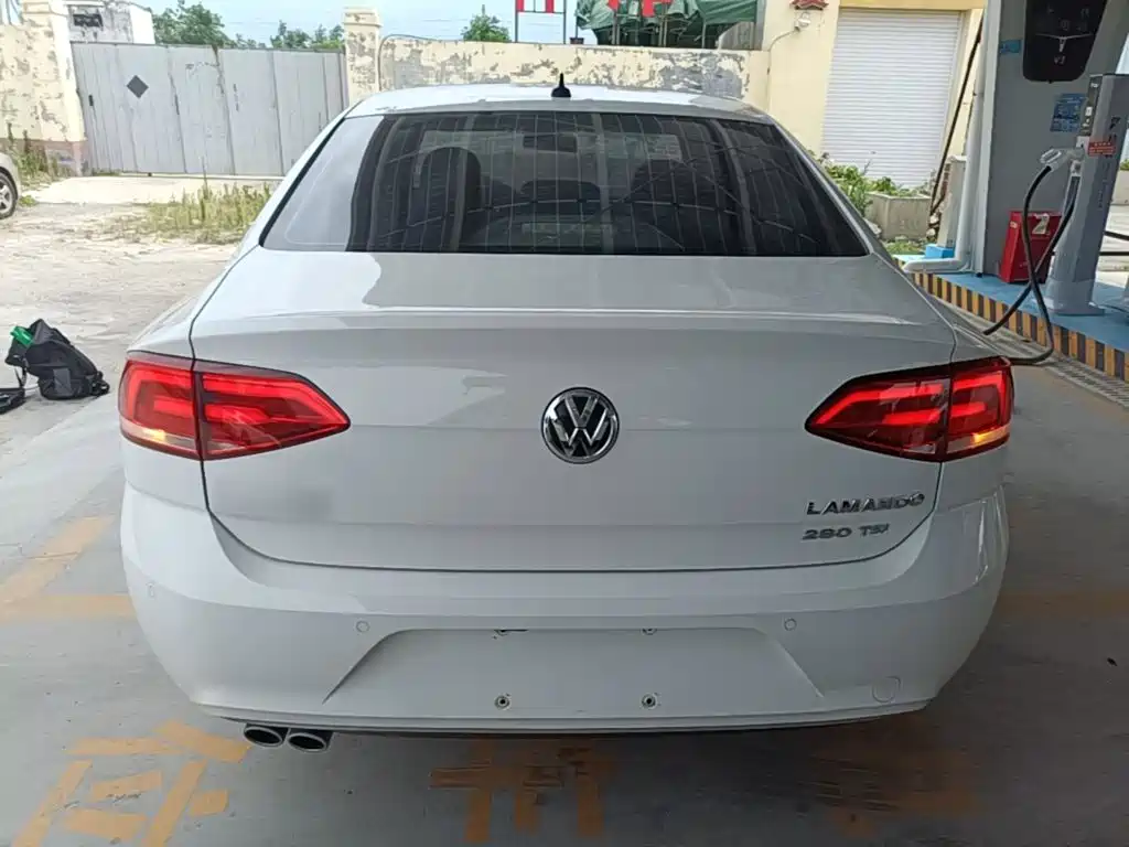 Volkswagen Lamando 2015 280TSI DSG Comfort