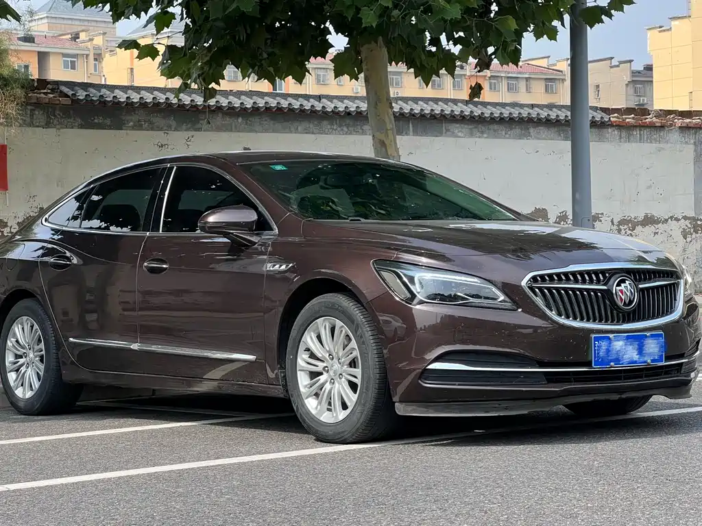 Buick LaCrosse — миниатюра 3