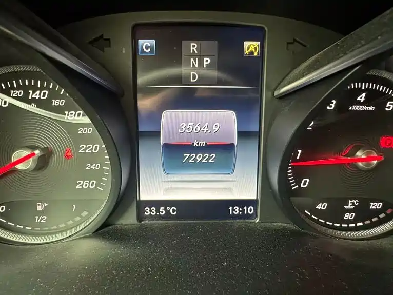 Mercedes-Benz GLC — миниатюра 12
