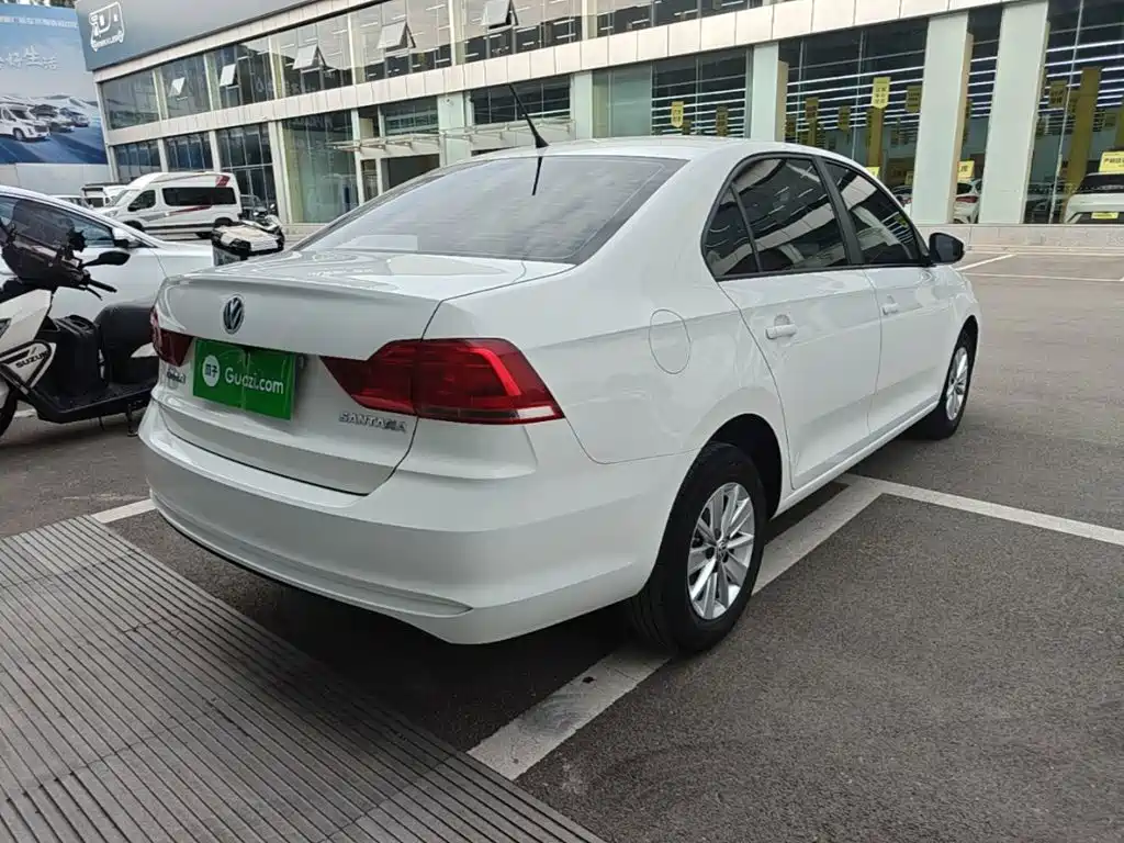 Volkswagen Santana — миниатюра 7