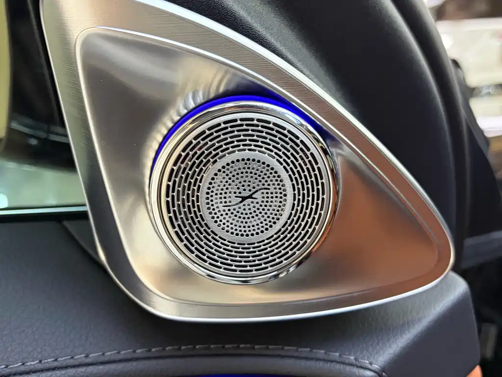 Mercedes-Benz S-Class — миниатюра 10